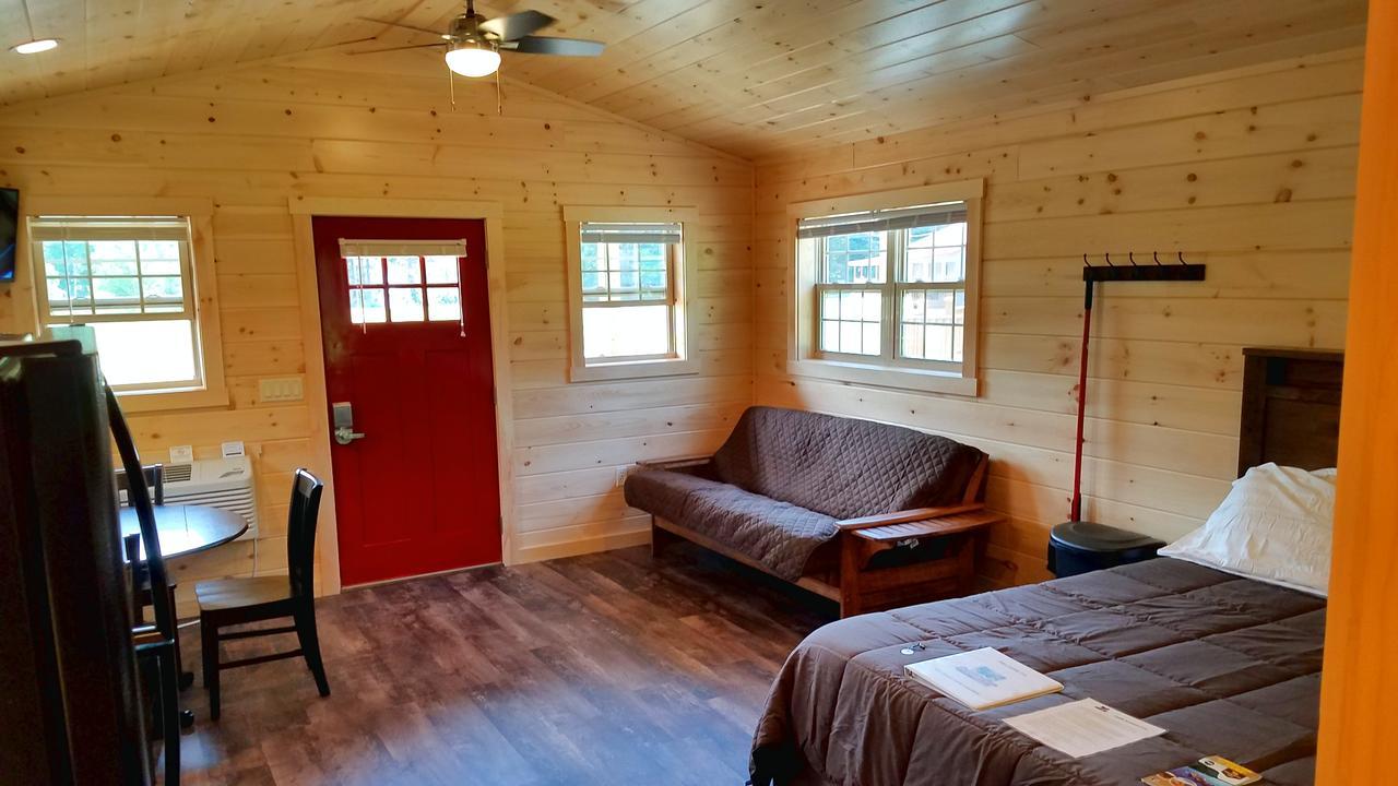 Abbot Trailside Lodging Abbot Village Екстериор снимка